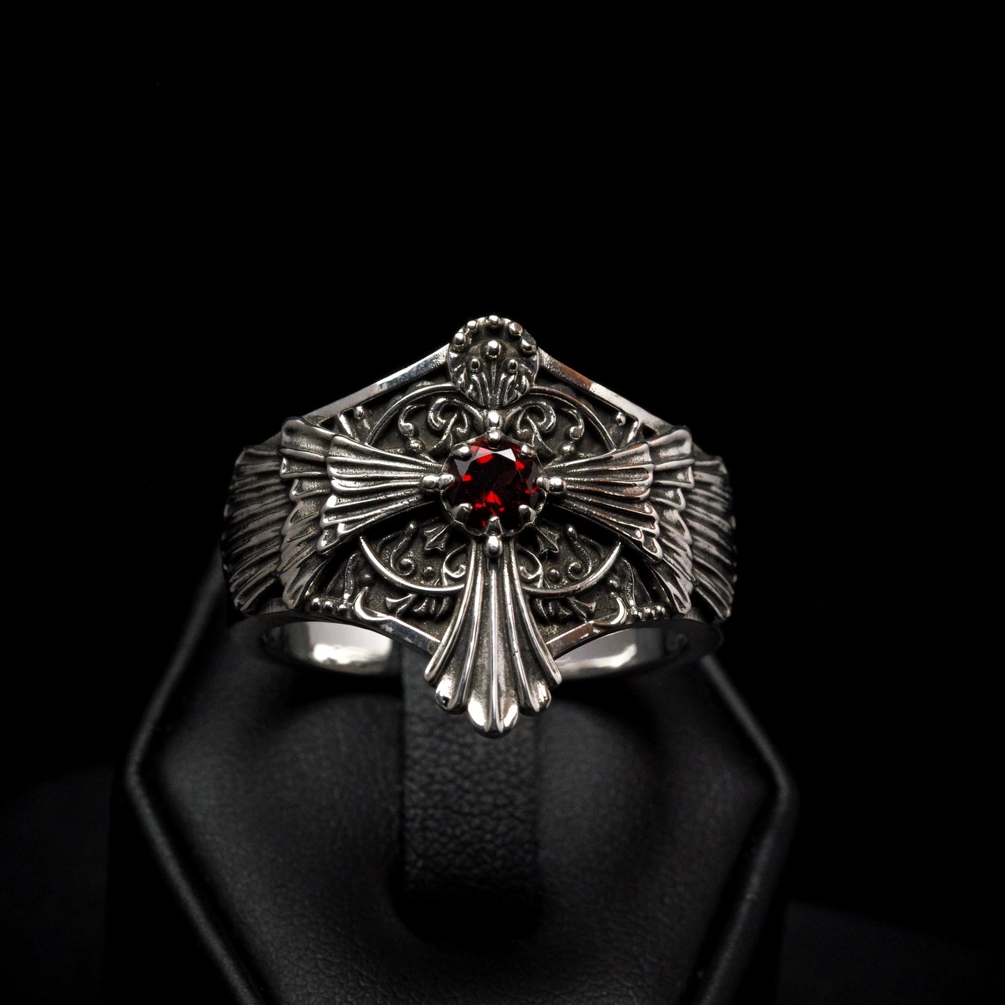 Eagleheart Ring