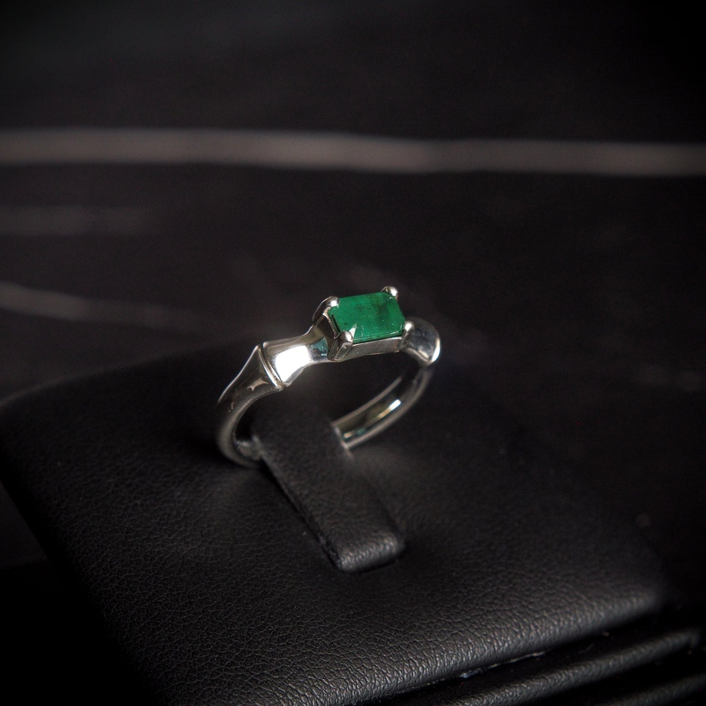 Pone Princess Ring with Natural Emerald - 6.5