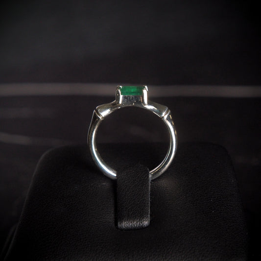 Pone Princess Ring with Natural Emerald - 6.5