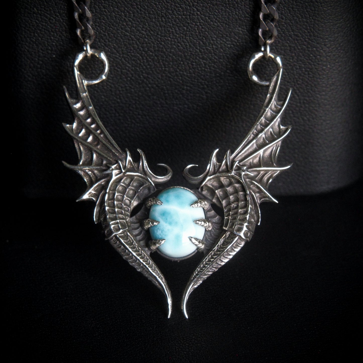 Wyvern's Grasp - Larimar