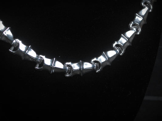 Heavy Gothic Fluted Silver Link Chain