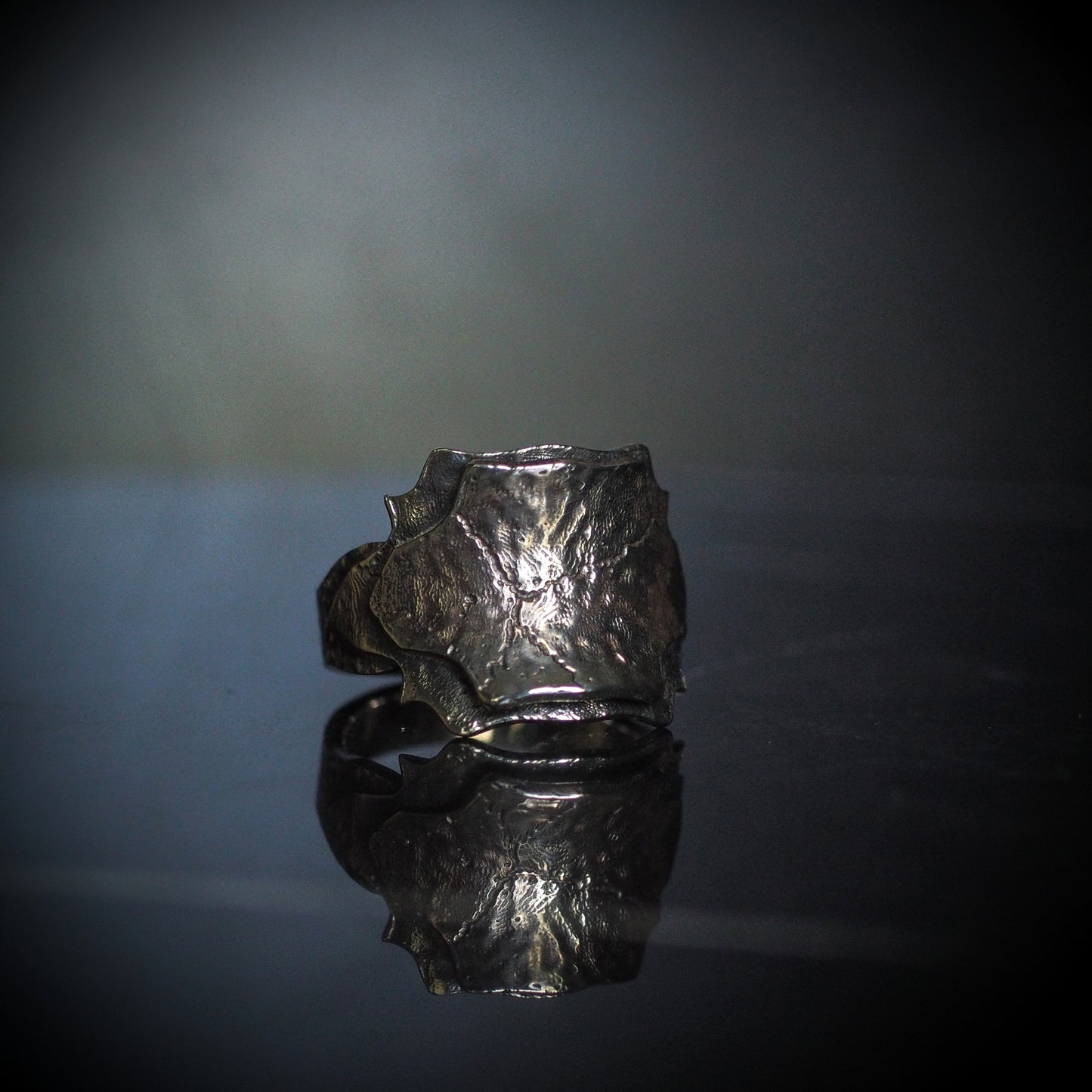 Boneform Ring